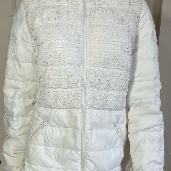 Bernardo Primaloft womens Size Medium puffer jacket White Lace Trim Detail - Picture 3 of 13